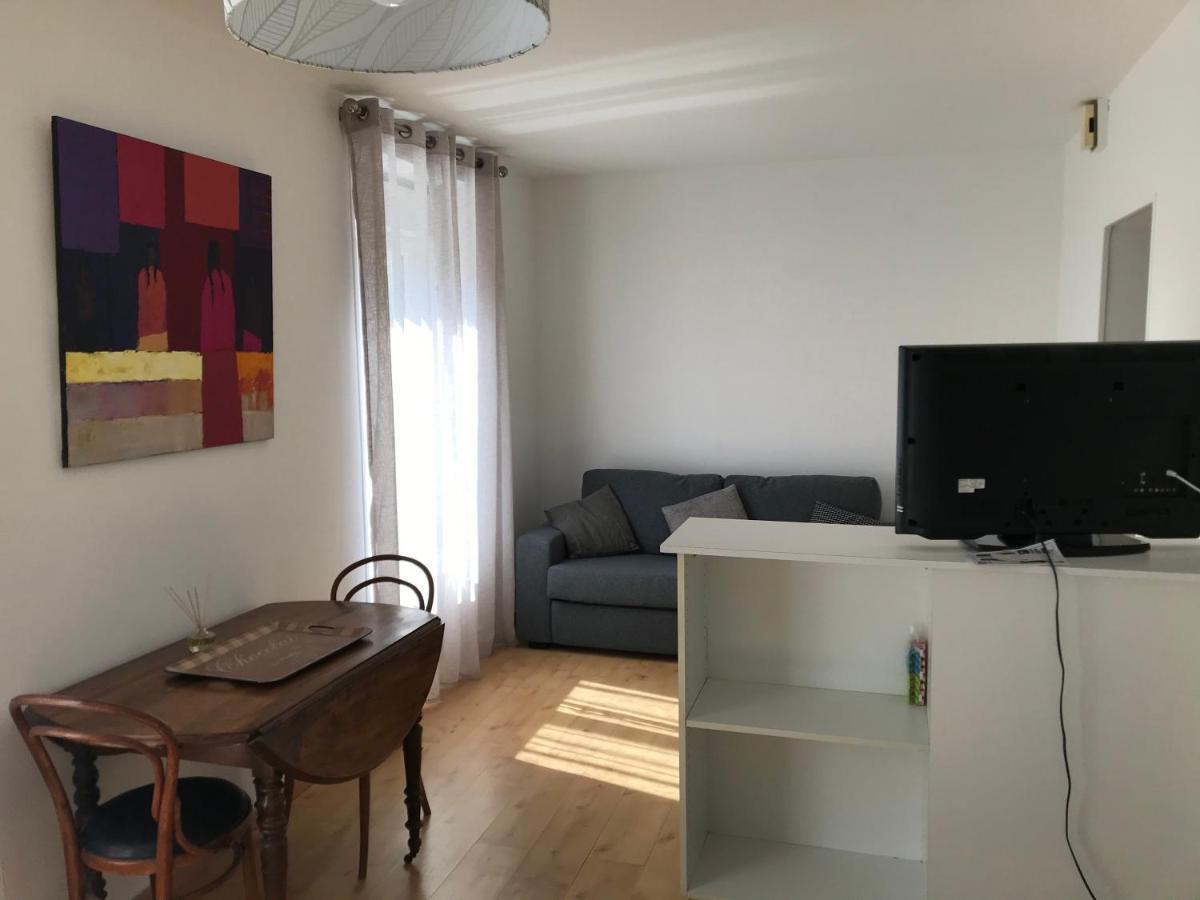 Grand Studio Manon En Coeur De Ville Pour 2 P Bort-les-Orgues Eksteriør billede